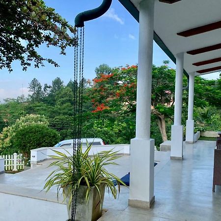 Amandari Holiday Villa Gelioya Екстериор снимка