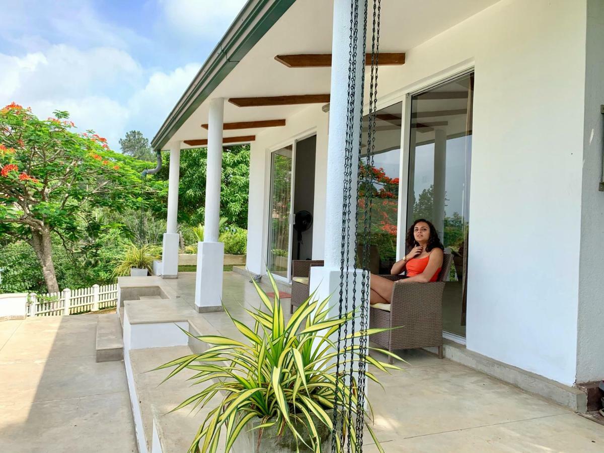 Amandari Holiday Villa Gelioya Екстериор снимка
