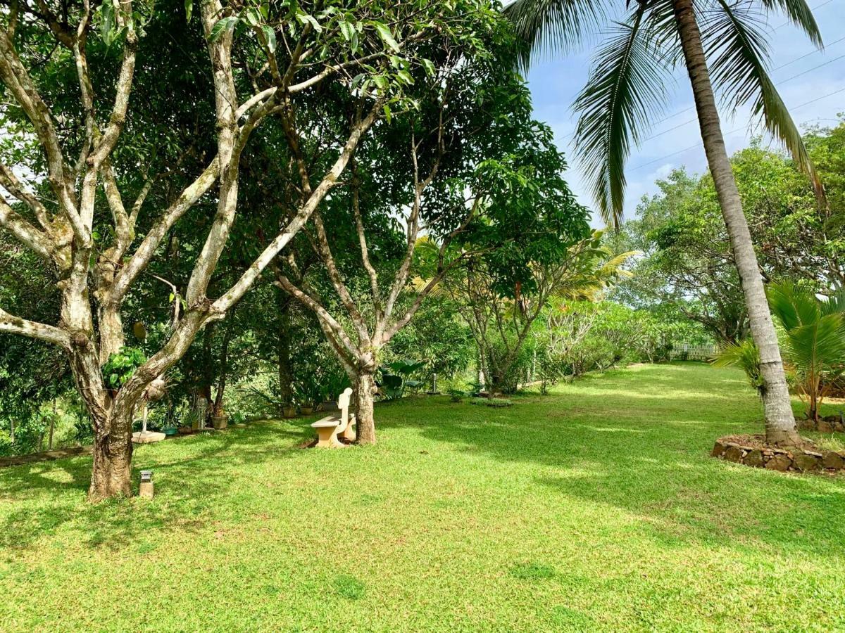 Amandari Holiday Villa Gelioya Екстериор снимка