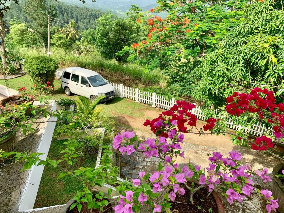 Amandari Holiday Villa Gelioya Екстериор снимка