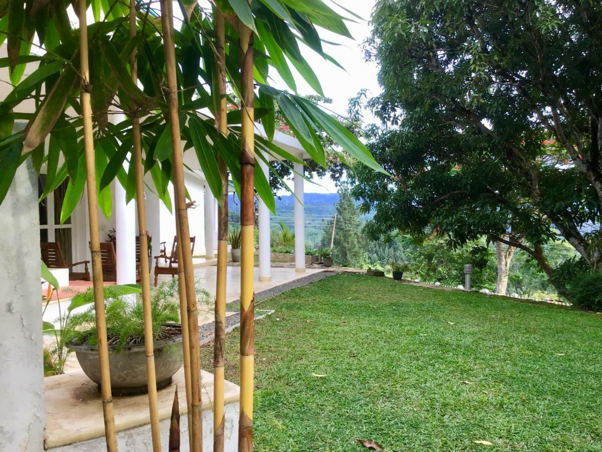 Amandari Holiday Villa Gelioya Екстериор снимка