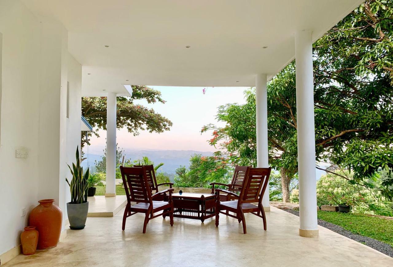 Amandari Holiday Villa Gelioya Екстериор снимка