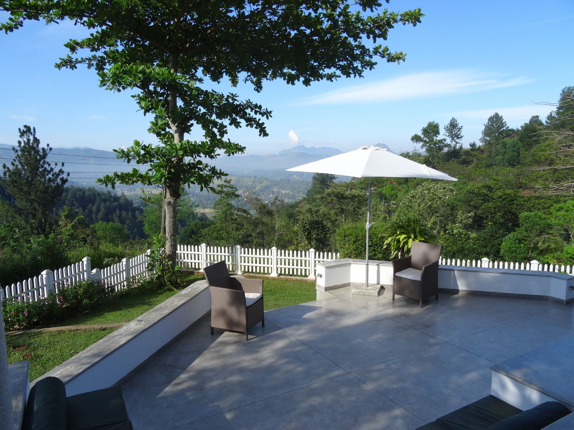 Amandari Holiday Villa Gelioya Екстериор снимка