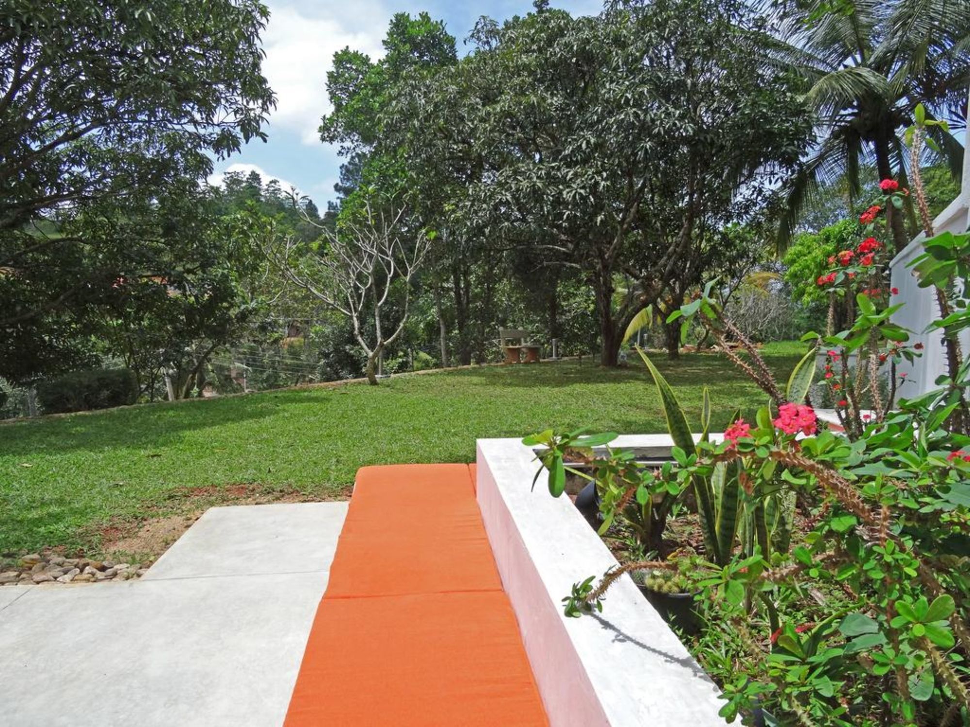 Amandari Holiday Villa Gelioya Екстериор снимка