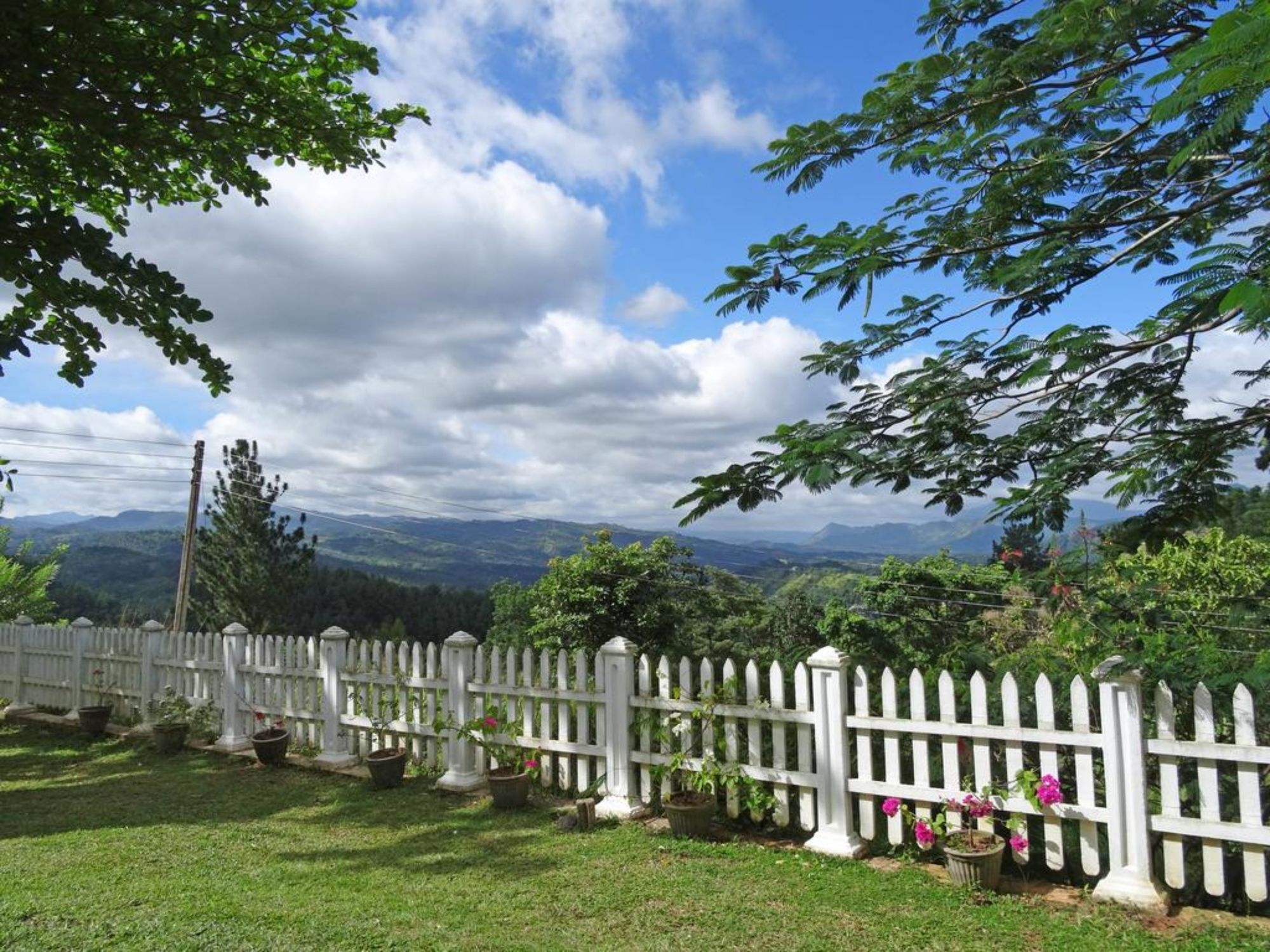 Amandari Holiday Villa Gelioya Екстериор снимка