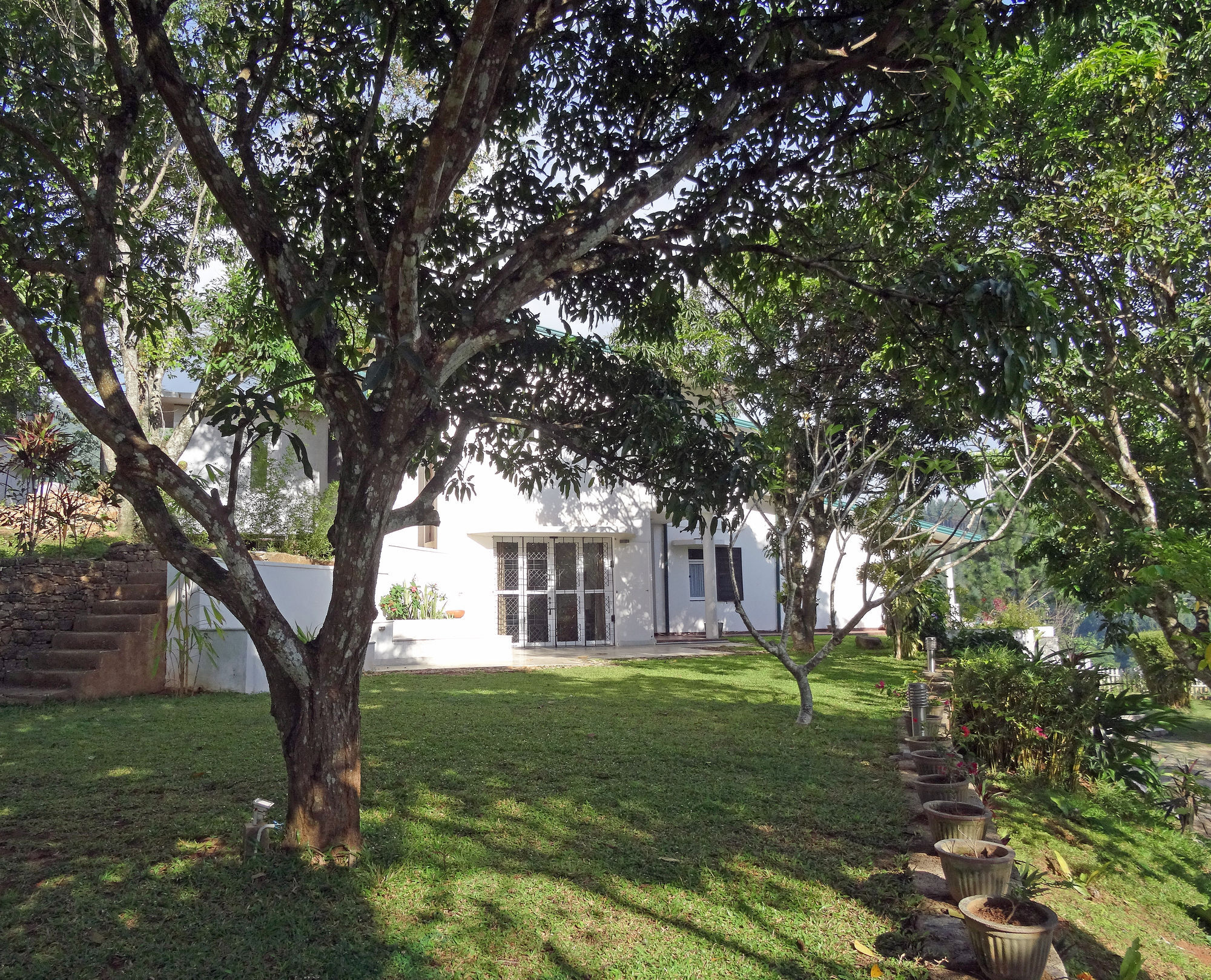 Amandari Holiday Villa Gelioya Екстериор снимка